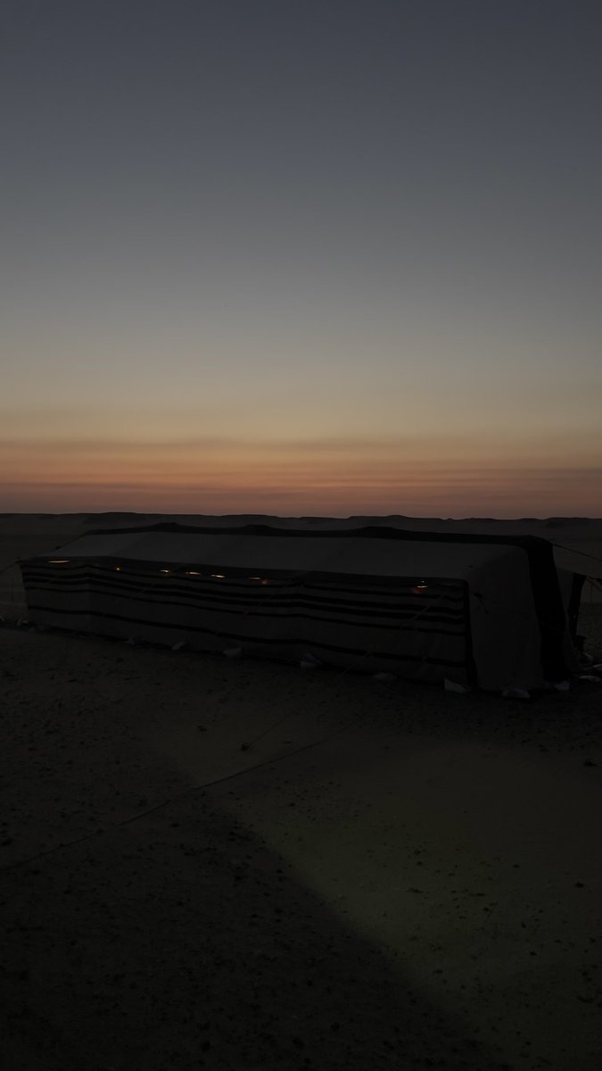 saoudlive's tweet image. Enjoying the desert solitude.❄️🐪⛺️