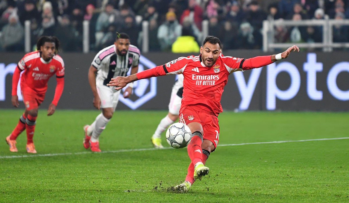 Os sócios do Benfica no dia 8 de novembro de 2025.