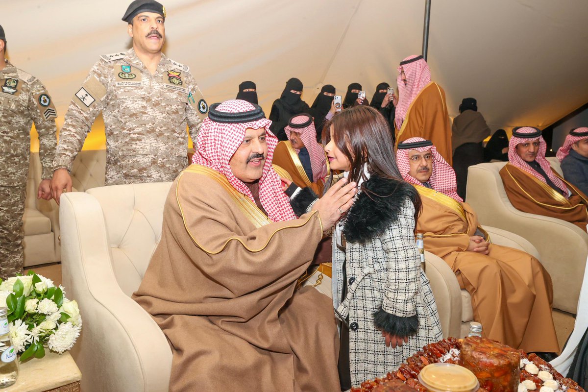 Amanat_Hail's tweet image. • منتجع رواق الشتوي

افتتح صاحب السمو الملكي الأمير عبدالعزيز بن سعد بن عبدالعزيز أمير منطقة حائل، وبحضور سمو نائبه الكريم صاحب السمو الملكي الأمير فيصل بن فهد بن مقرن بن عبدالعزيز، وبحضور سعادة وكيل الأمين للمشاريع م. محسن بن ناصر بن لبده، منتجع رواق الشتوي.

ويُعد "رواق" أحد…