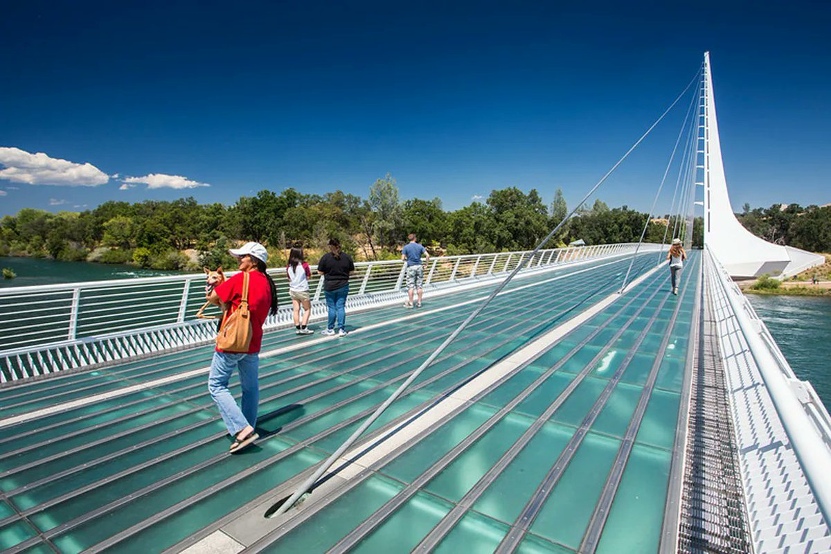 GoBizarreTravel's tweet photo. Walking on art! Designed by the legendary Santiago Calatrava, Redding’s Sundial Bridge is a masterpiece of glass, steel, and granite.
#ReddingCA #SundialBridge #Architecture #VisitCalifornia #Calatrava https://t.co/S6LFpnZcEZ