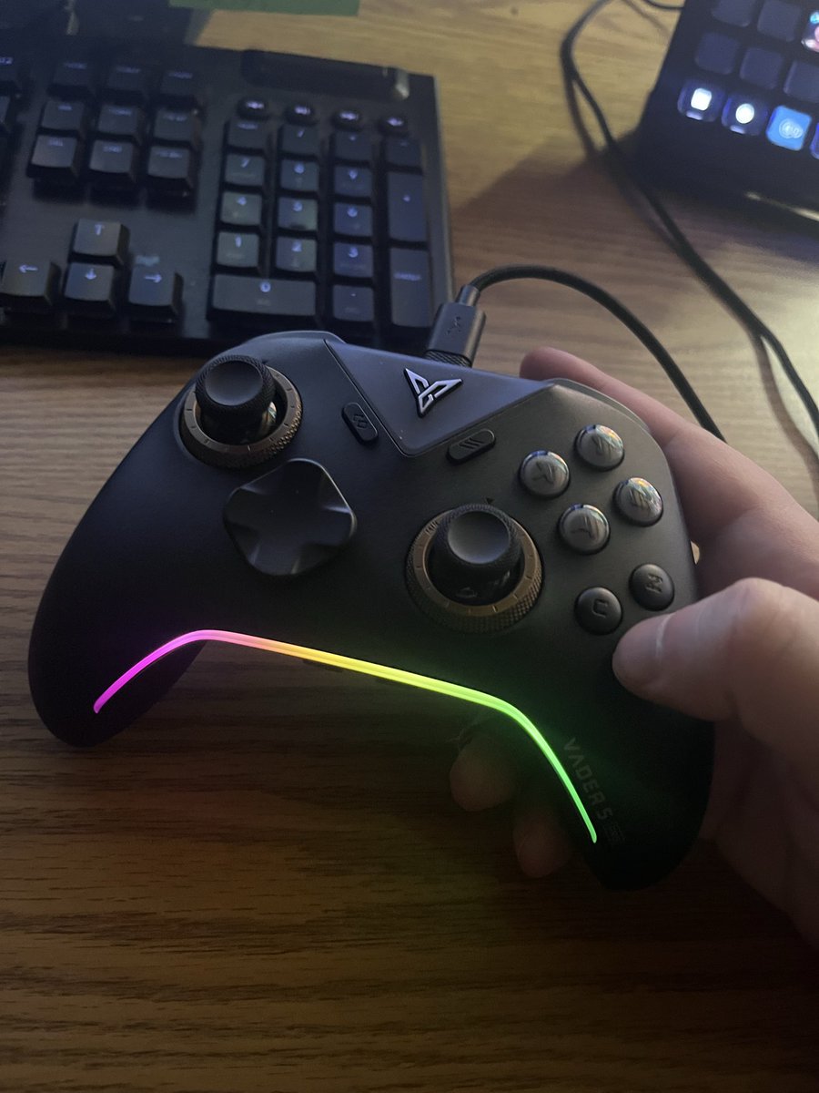 Strange Jaymes tweet media