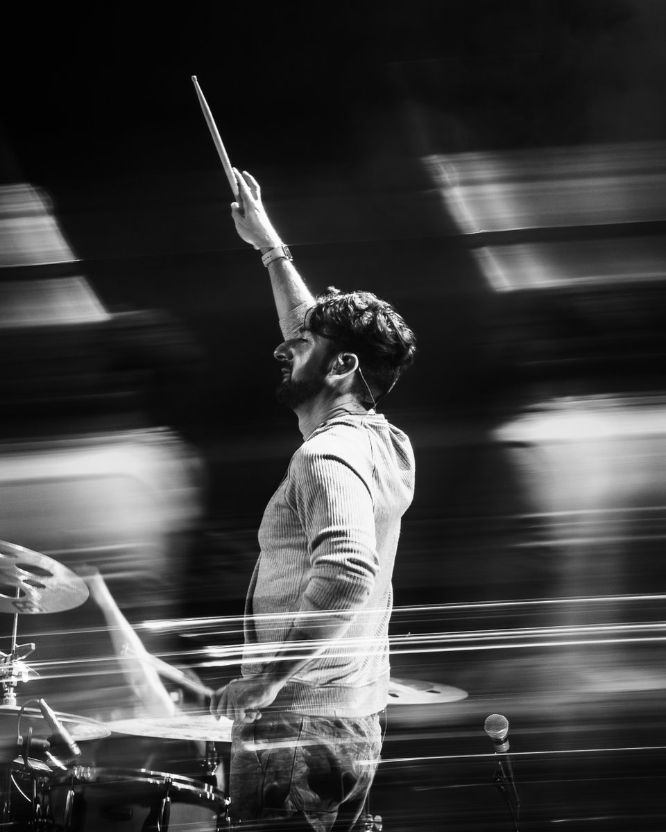 BIG GIGANTIC tweet media