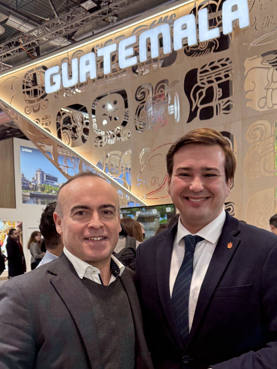 Hoy se ha inaugurado FITUR, el gran escaparate mundial del turismo. 

Lugar de reencuentros, abrazos, conversaciones que cruzan el Atlántico y la sensación de estar en casa rodeado de grandes amigos de Iberoamérica.