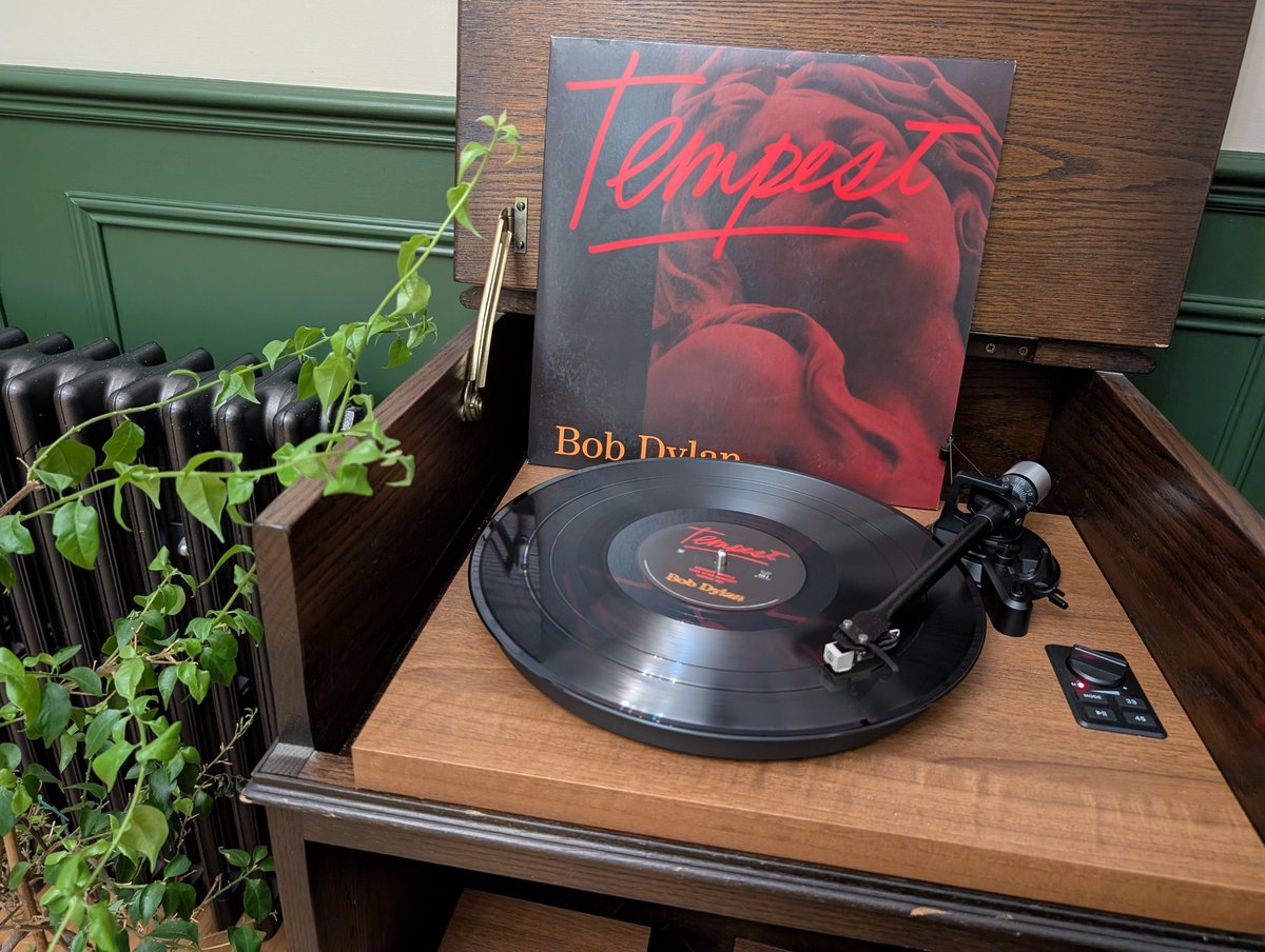 t0mbstoneblues's tweet image. Absolutely insane couple of albums to release consecutively