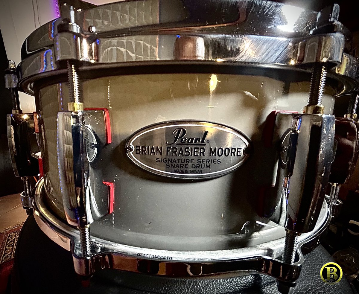 BrianFrasierM's tweet image. BFM Signature Snare in “Puddy Grey” with the red lug gaskets! Custom. #bfmsignaturesnare #bfmlowriderlambo @JacopoFrapporti #bfmworld @PearlDrumCorp @pearldrumseurope @pearlitaly