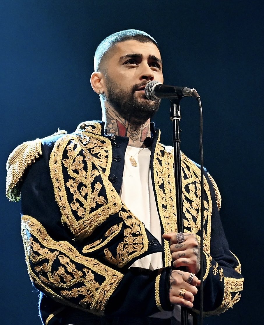 zjmdata's tweet photo. Breathtaking shots of ZAYN from the opening night of his residency in Las Vegas 🔥 https://t.co/XPnXjIcvUH