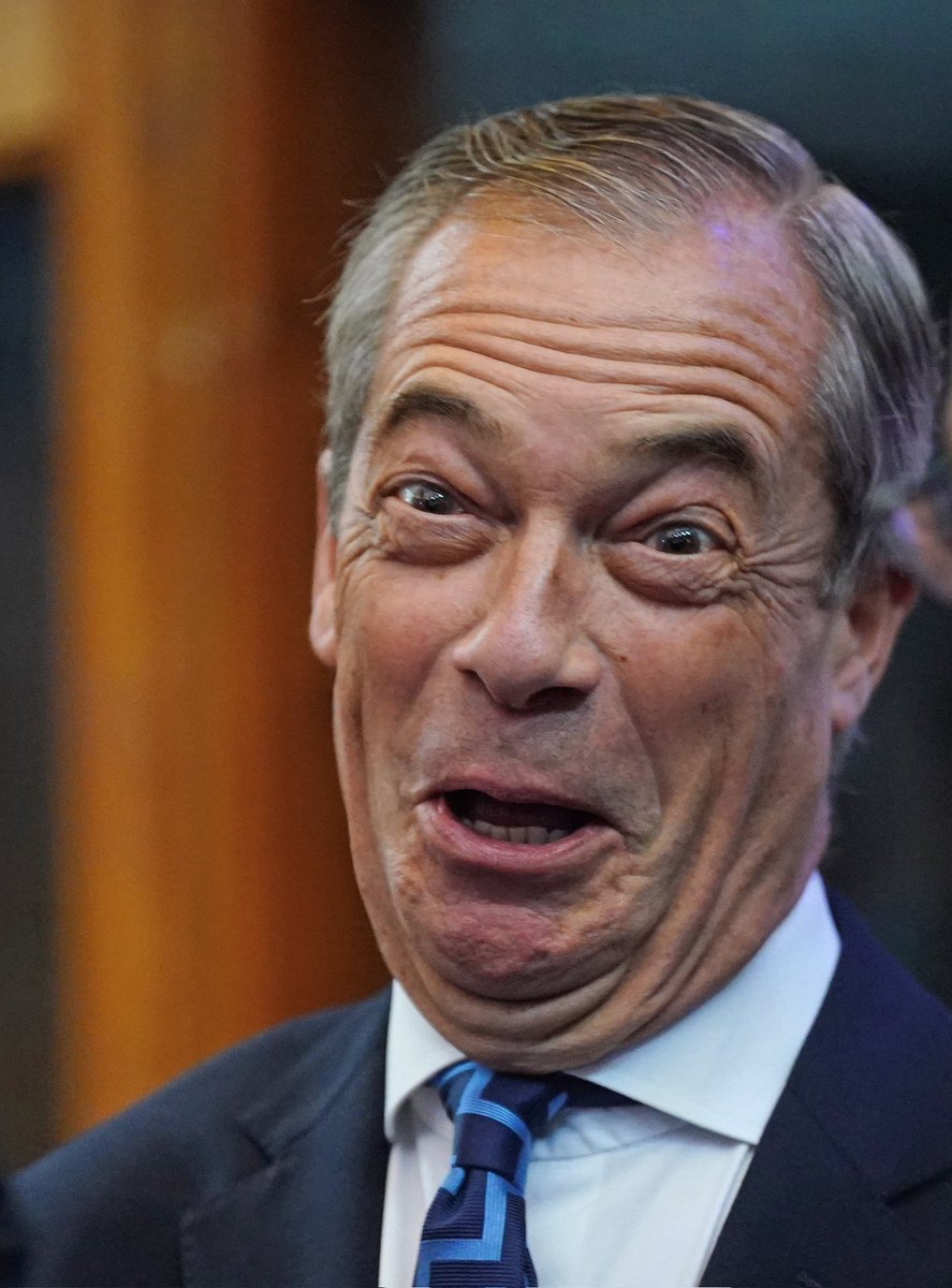 Well, well, well.
It's reported Trump’s linkage of the Chagos Islands to Greenland has only happened because Farage spoke to Mike Johnson who told Trump.
Farage is a fucking traitor.
<a href="/Nigel_Farage/">Nigel Farage MP</a> <a href="/reformparty_uk/">Reform UK</a>