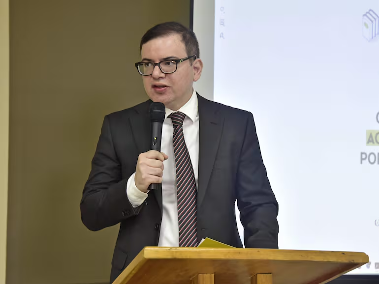 DELPY 📱🎬 tweet media