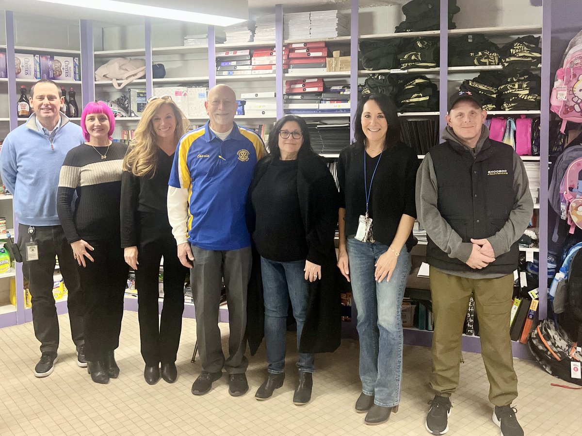 VMESMustangs tweet media