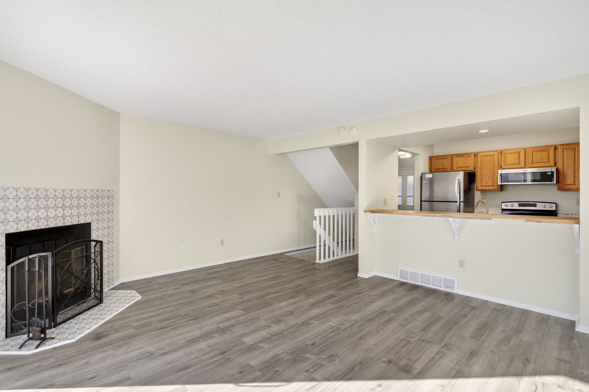 Peak_dream's tweet photo. Marion Meyer just listed this townhome in Colorado Springs for $225,000
4301 Hunting Meadows Cir Colorado Springs, CO 80916 MLS#8252924
https://t.co/d9BTUVyZnN
#ColoradoSprings #TownhomesForSale #ResidentialRealEstate #COSrealestate #COShomes #ColoradoHomes #Zip80916 #COSprings https://t.co/kSGkgmdHkD