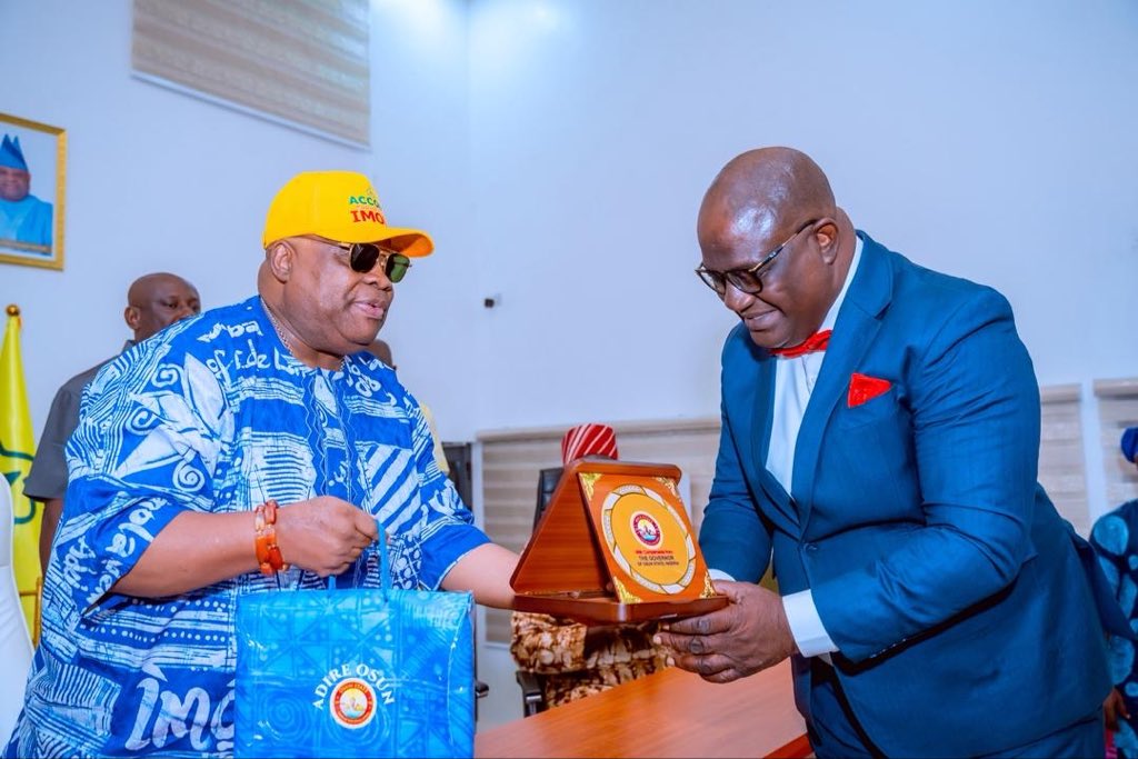 Osun_State_Gov's tweet photo. Governor Adeleke Pledges Support for NAFDAC, Encourages Whistleblowing Against Fake Drugs 

OSOGBO - 21/01/2026 - https://t.co/fRzeiXKpdK 

The Executive Governor of Osun State, Senator Ademola Adeleke has reaffirmed its commitment to working closely with the National Agency for Food and Drug Administration and Control (NAFDAC) to protect public health and eliminate counterfeit and substandard products across the state.

Speaking at the Government House, Oke-fia, Osogbo, while receiving the State Coordinator of NAFDAC, Osun State Chapter, and members of the management team, the Governor congratulated the new coordinator on the appointment and described the visit as timely, stressing the importance of collaboration between federal agencies and state governments.

The Governor noted that the activities of NAFDAC remain critical to public health, consumer protection and economic stability, particularly in addressing the growing menace of fake drugs, substandard food items and unregulated consumables that pose serious risks to lives and undermine confidence in the healthcare system.

Commending NAFDAC’s ongoing efforts in enforcement, regulation and public sensitisation, the Governor emphasised that effective regulation cannot be achieved in isolation, but through strong cooperation, intelligence sharing and engagement with security agencies and local communities.

Assuring NAFDAC of full support, Governor Adeleke said Osun State would continue to partner with the agency to strengthen enforcement, improve public awareness and ensure compliance with regulatory standards in markets and healthcare facilities across the state.

On NAFDAC’s request for inclusion in the State Security Council, the Governor acknowledged the relevance of regulatory agencies to broader security and public safety concerns, noting that the request would be carefully examined within the existing framework to enhance coordination and effectiveness.

Governor Adeleke further urged NAFDAC to intensify engagement with traders, manufacturers and residents, while calling on members of the public to act as whistleblowers by promptly reporting any outlet involved in the sale of fake drugs, stressing that the agency must carry out its duties diligently and transparently without compromise or inducement, in order to rid Osun State of fake drug dealers and safeguard lives.

Speaking earlier, the State Coordinator of NAFDAC, Mr Stephen Aina, appreciated the state governor for its support and partnership with NAFDAC.

 He explained that NAFDAC remains committed to ensuring that people consume only standard and safe products, including drugs and other regulated items, while also commending the state for the prevailing atmosphere of peace that has aided the agency’s activities.

Mr Aina further disclosed that the agency has been engaging in outreach programmes to educate and encourage young people to embrace entrepreneurship, advising them to always register their businesses as required by law. He, however, appealed to the government to further support the agency through the provision of logistics such as operational vehicles, staff quarters, and other essential needs to improve efficiency.

Signed:
Mallam Olawale Rasheed
Spokesperson to the Osun State Governor