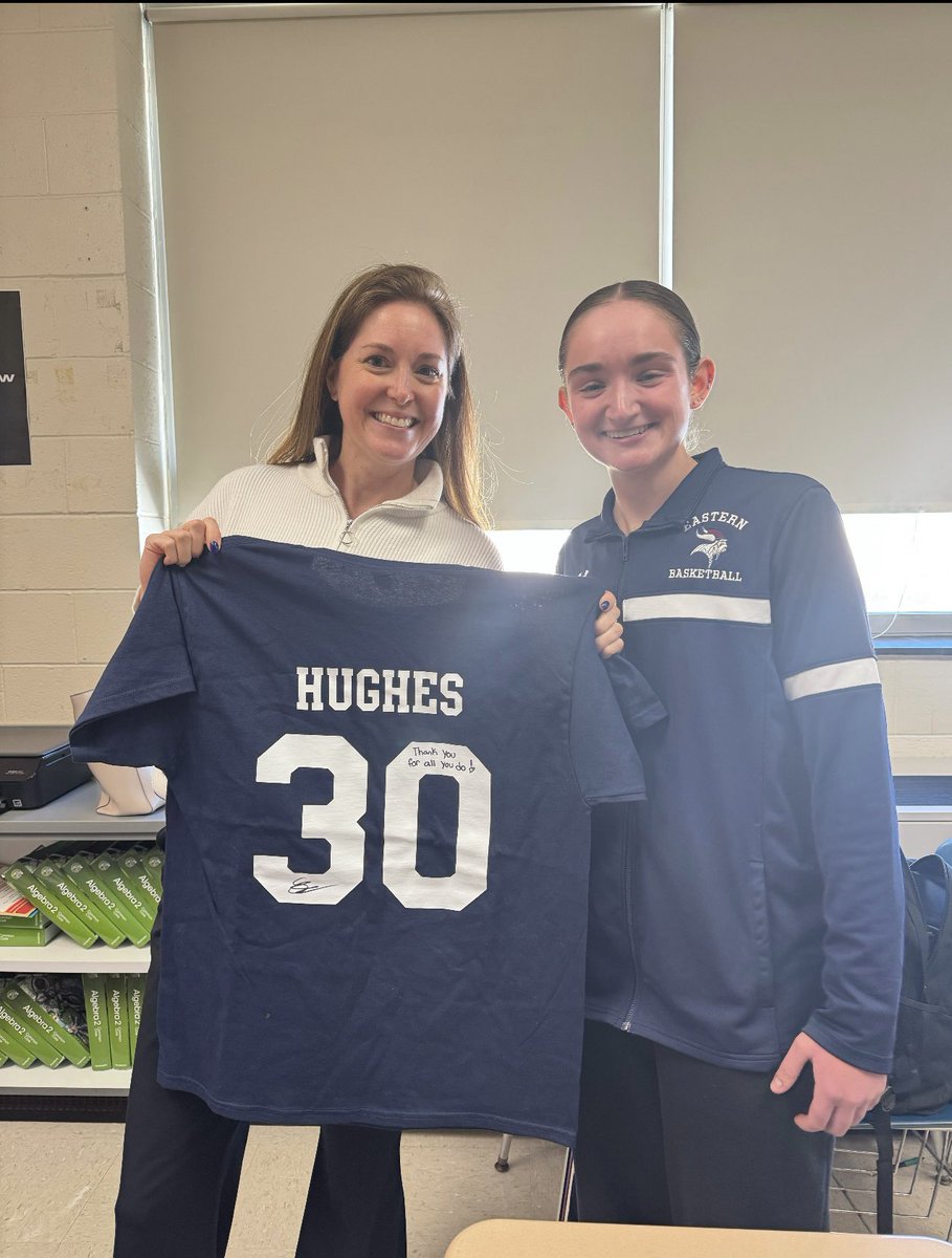 ECCRSDGirlsBB's tweet photo. EGBB want to invite all our wonderful teachers to our game tomorrow for teacher appreciation game. Each girl selected one who has made an impact on them. thank you for everything you do for our student athletes.
#rowasone @easternviking https://t.co/PCTprQb20M