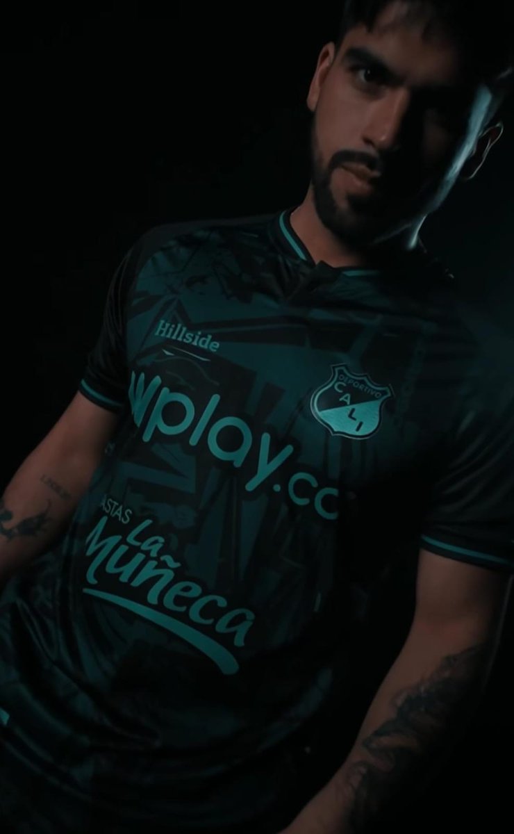 LosCampeonesFM's tweet image. El @DeportivoCaliCP 🇳🇬 y Hillside lanzan la tercera equipación para el 2026.

Según su publicación, esta indumentaria está inspirada en la pasión, la historia y la gloria del cuadro azucarero.