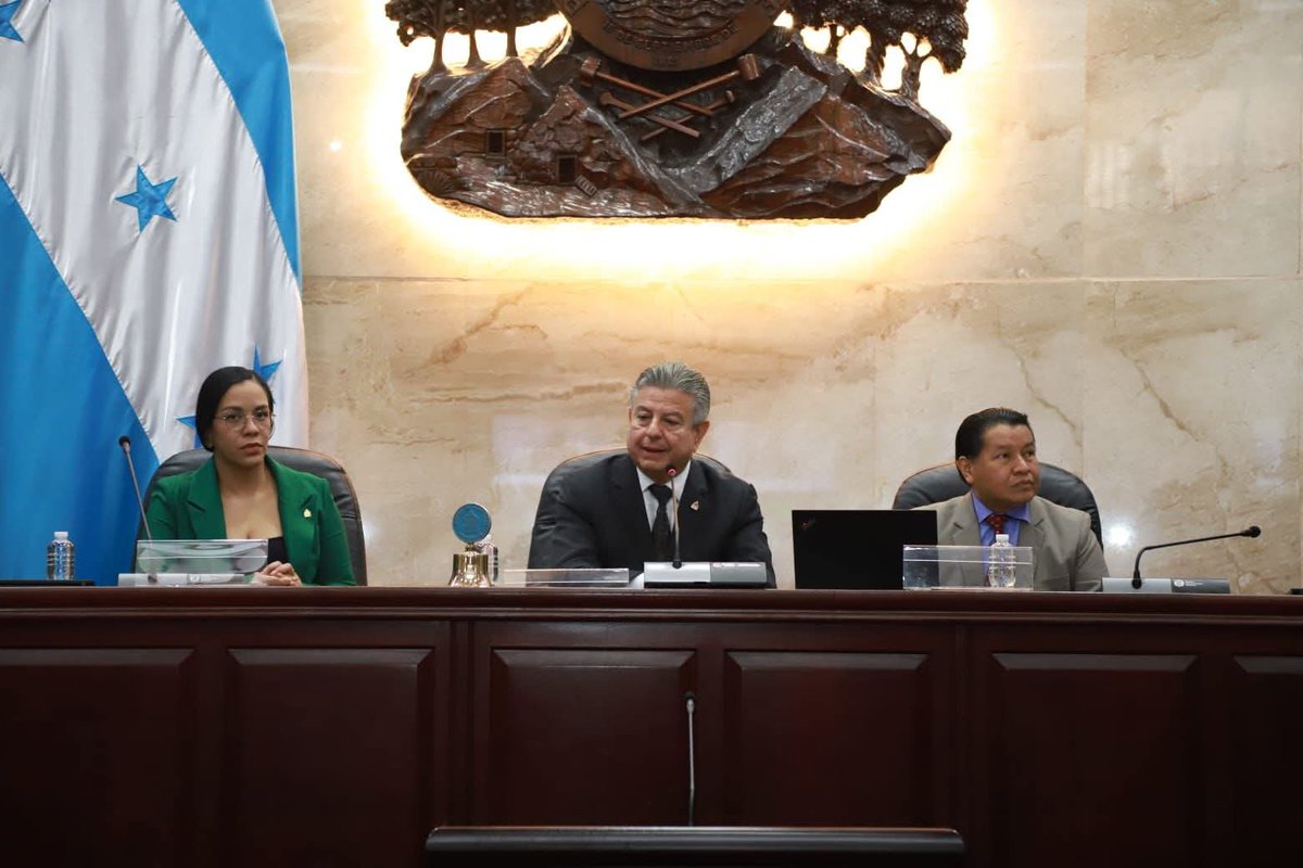 Periódico Poder Popular tweet media