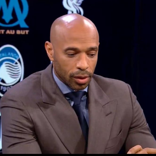MassiliaZone's tweet image. 🚨Thierry Henry sur CBS :

"Quand tu penses à l’OM en tant que Français, tu penses à un club qui est au dessus de TOUT.

Les résultats de l’OM dictent l’atmosphère de la ville."

[@CBSSportsGolazo]