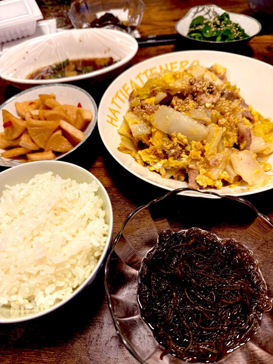 伝言が伝わらない時にブチ切れるかどうしたら伝え切れるのか考えるのかで分かれますけど、大抵はブチ切れる人にしか当たったことがないので自分がその立場になった折にどうしてあげたらいいのかバグります

とりあえず
もずく食ってほんわかぱっぱ