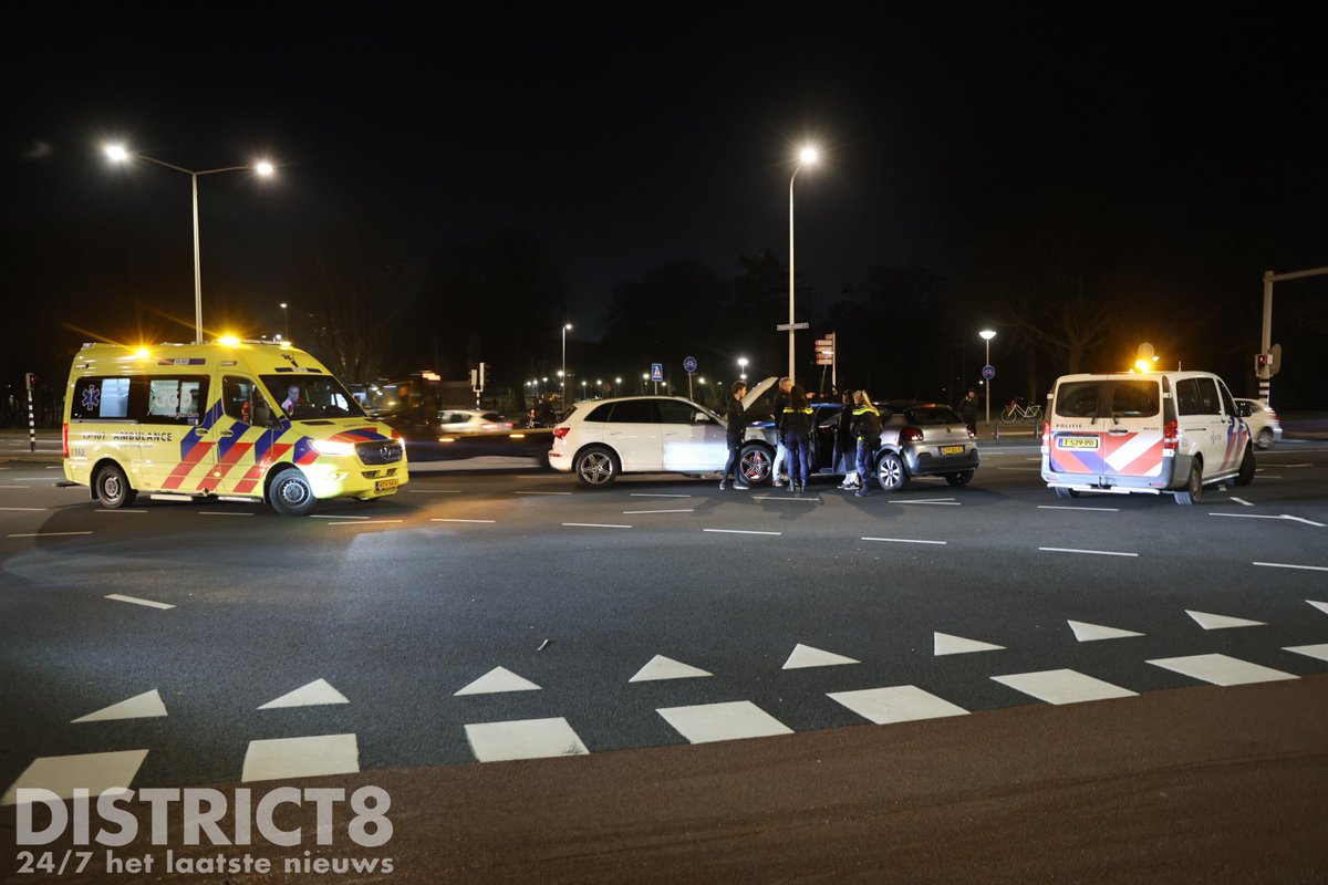 Aanrijding op Veluweplein in Den Haag