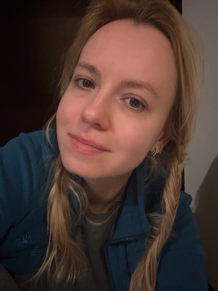 angelshalagina's tweet image. Good evening, friends🫂🫂

After 12 long hours, 
The electricity is finally back.
This evening feels kind and cozy again.

I almost forgot how pleasant 
And bright evenings can be -
When you’re just living, not surviving.

Wishing you a warm, peaceful evening.
Hugs🤗