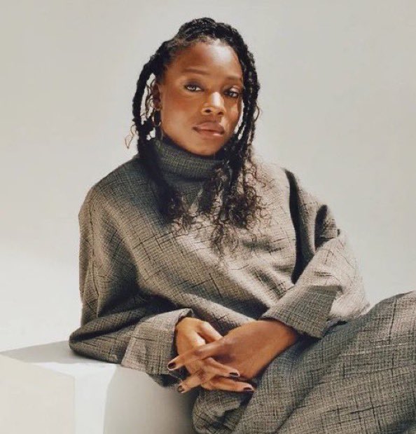 cosmic_marvel's tweet image. Nia DaCosta says ‘STAR WARS: THE LAST JEDI’ is “amazing.”

“We need to take a breath, because the movie’s great. The Holdo Maneuver is great. I don’t care … Poe should have shut his mouth and taken orders.”

(via youtu.be/Al_g_pcrLzA?si…)