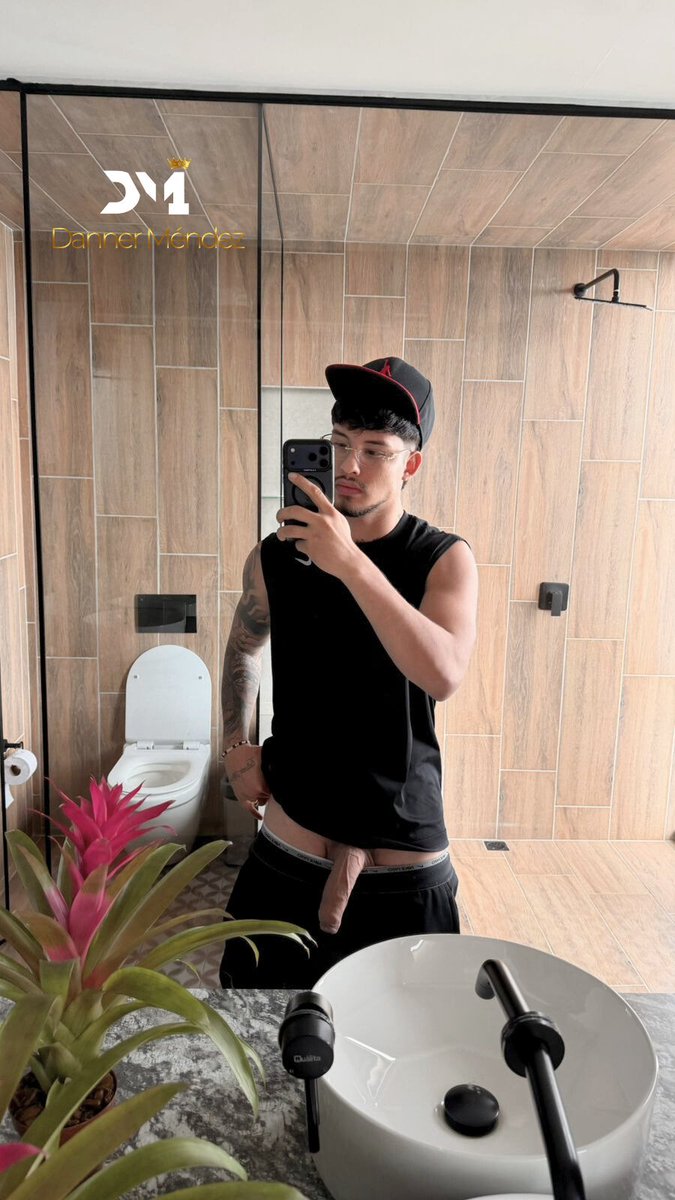 Danner1_0's tweet photo. Sudadito 💦 me lo chupas? 👅🍆
https://t.co/pYhMnlb4jD https://t.co/6zIg7hCVtR