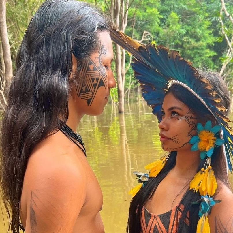 turtleisl_girl's tweet photo. After centuries of invasion and generations of “mejora la raza” propaganda, the media our people need is seeing young and fit red people in love with each other. ❤️

We don’t need whites in our gene pool giving us premature aging/balding. ❌ https://t.co/Hb5AzbOxz0