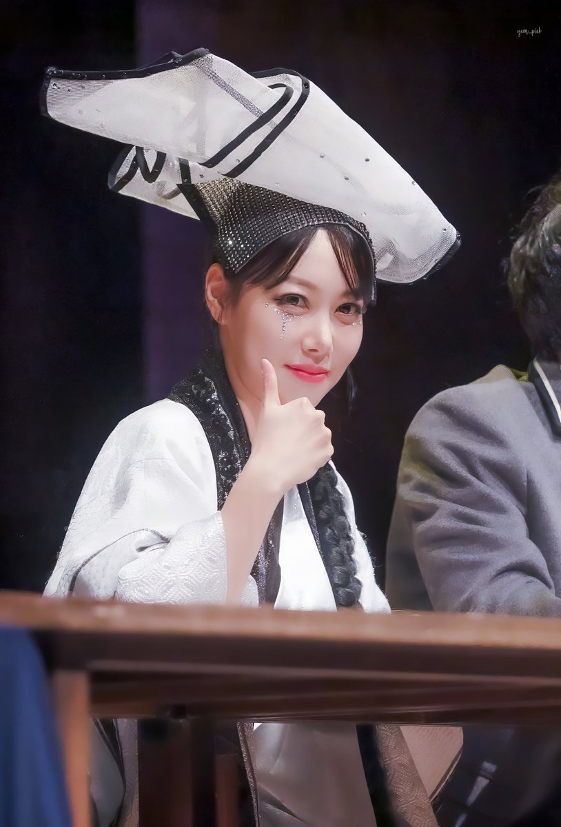 250927 설공찬 밤공 사인회

따봉여우야 고마워~🦊👍
염라 #여은 배우님