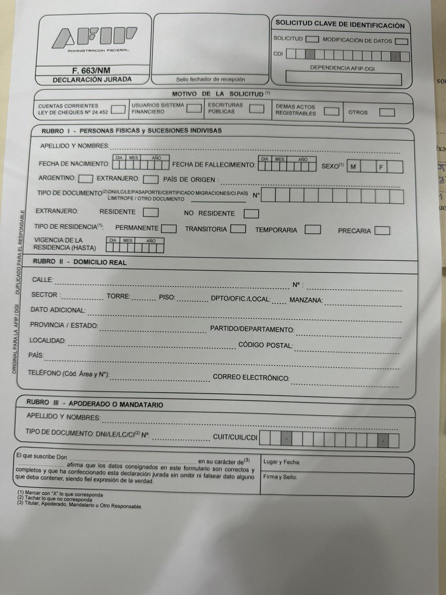 0xZiye's tweet image. CRS 在即｜中国人如何解决海外收入被交换回中国内地的风险1 ？【DIY税号】

很多中国人并不知道：
你在海外赚的钱，是怎么“自动回国”的。

不是银行举报你，
而是——CRS 信息交换系统。

⸻

🧠 CRS 到底在交换什么？

每年，各国银行会自动上报：
•银行账户余额
•利息、分红、投资收益…