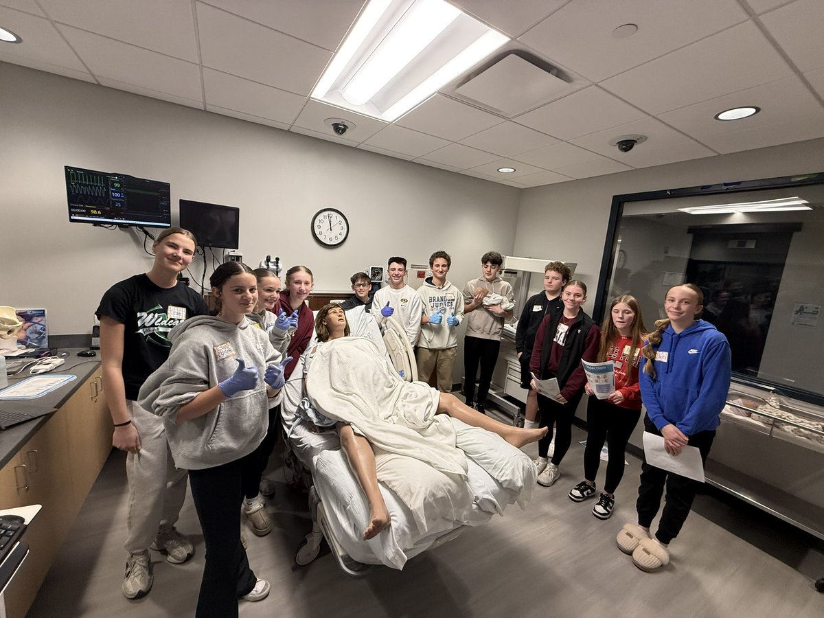 BMSHAL_Hahn's tweet photo. 8th HAL Medical Seminar at Clarkson College! @MPS_HAL @MPS_Beadle https://t.co/y48mq23mWX