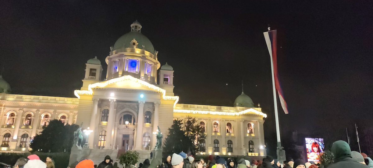 Prvi put u ovoj godini sa <a href="/kvirzborbg/">Kvir zbor Beograda</a> na protestu, solidarni sa novosadskim studentima i profesorkom Kleut! ✊🔥