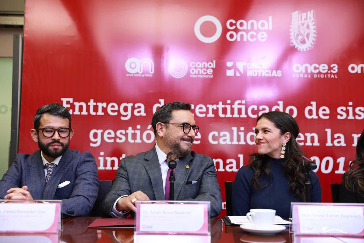 Renata Turrent tweet media