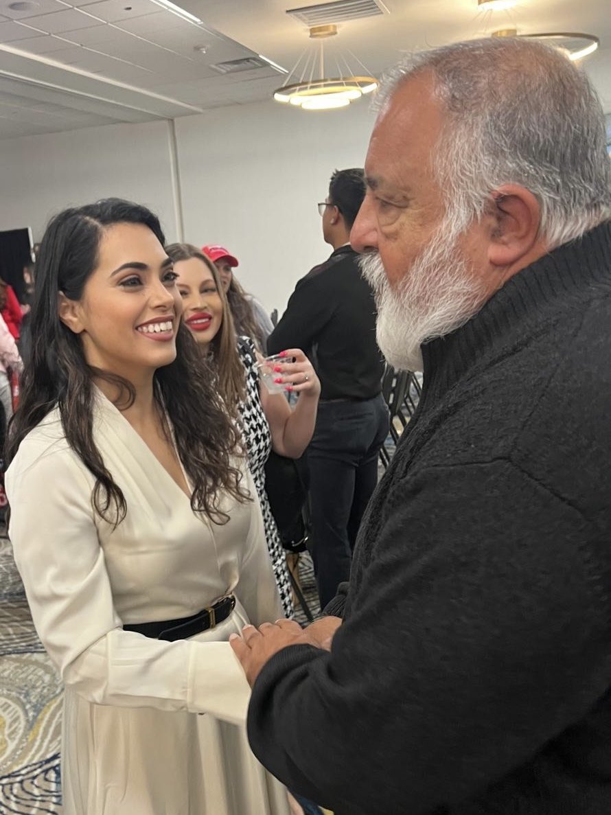 MayraFlores4TX's tweet image. Our nation’s prosperity depends on strong families, hard work, and personal responsibility.

It’s time to put America first by strengthening our economy, protecting our freedoms, and defending the values that make our country great.

Let’s keep America strong and prosperous for…