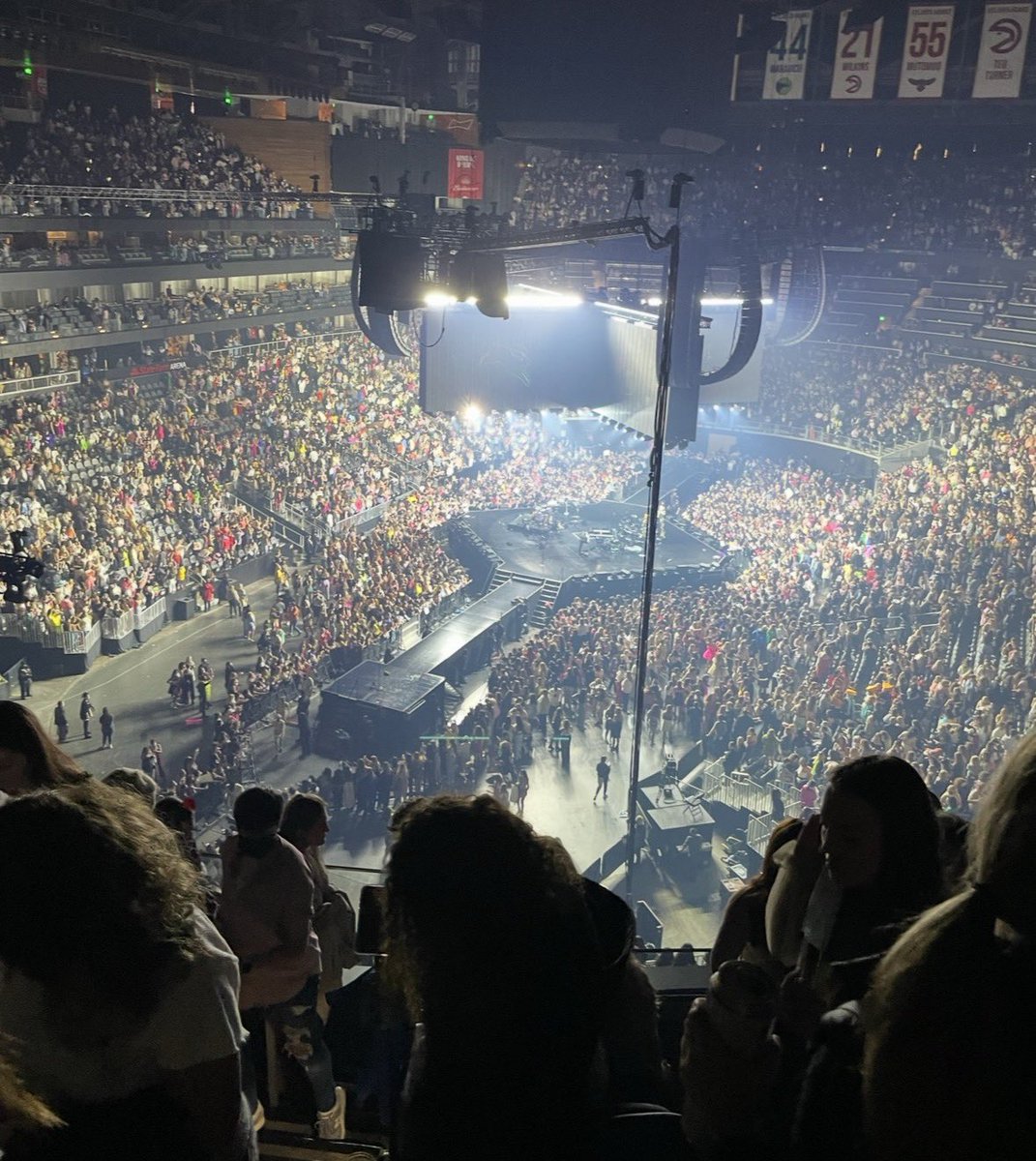 shocksneverwork's tweet image. manifesting this for this year 🐇