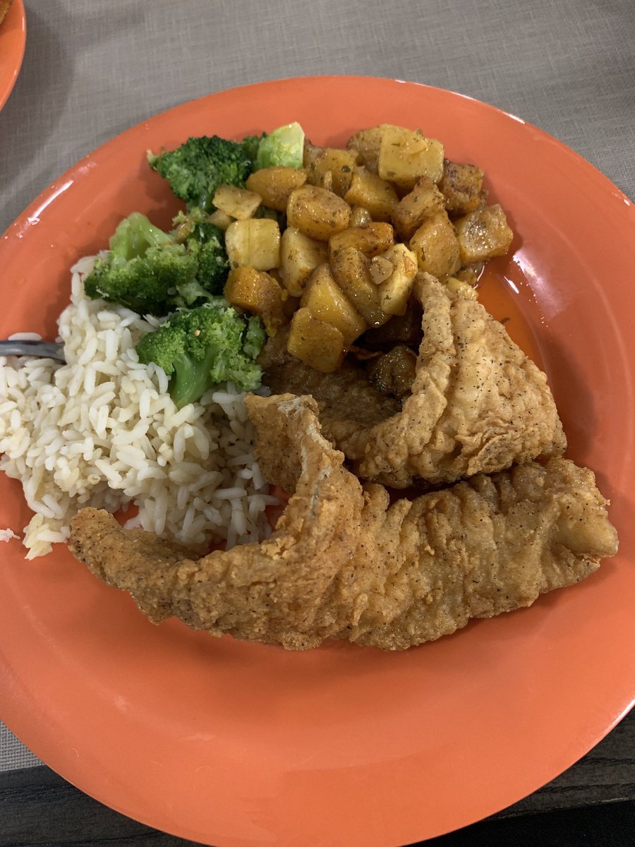 ReddCinema's tweet image. The person            The food he makes