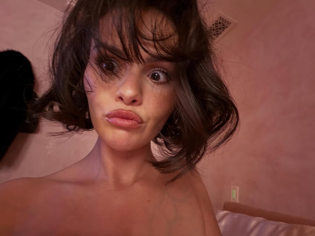selenagomezbr's tweet photo. Servindo ROSTO!

Selena Gomez via Instagram. ✨ https://t.co/ns1WdwCCeA