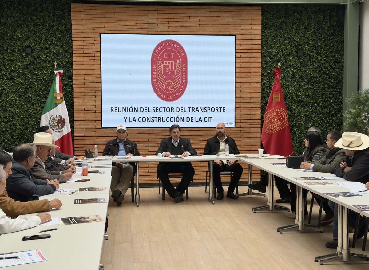 Como Presidente de la Confederación Internacional de Trabajadores <a href="/CITMx_/">CITMx_</a>, encabecé la Primera Reunión Nacional del sector del Transporte y la Construcción con diversos líderes de cada estado del país. 🏗️🚜🦺

Nuestra organización sigue fortaleciéndose para garantizar que este