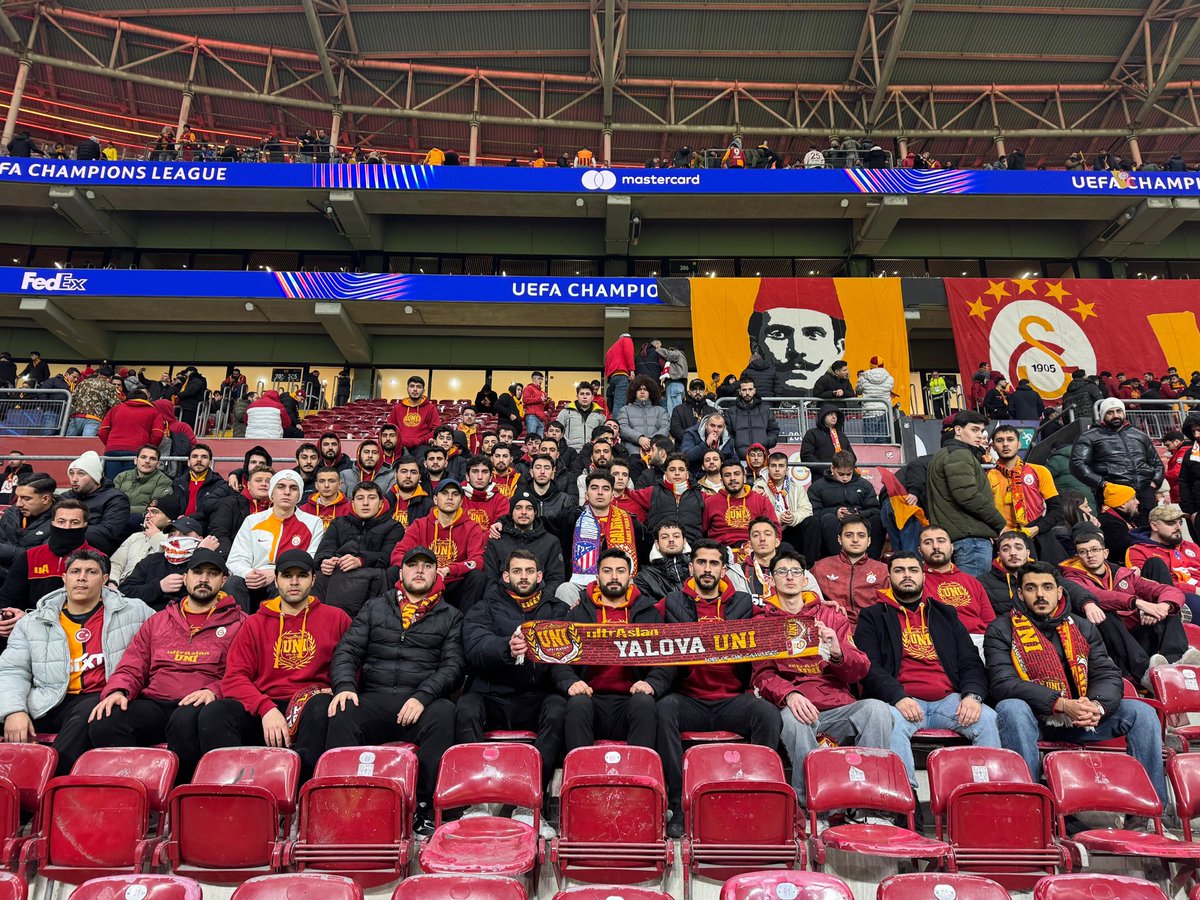 SENİN SEVGİN BU DÜNYADA!

GALATASARAY’IMIZI 
atletico madrid mücadelesinde evimizde aslanlar gibi destekledik.

#ultrAslanUNI
#uAUNIYalova10Yaşında