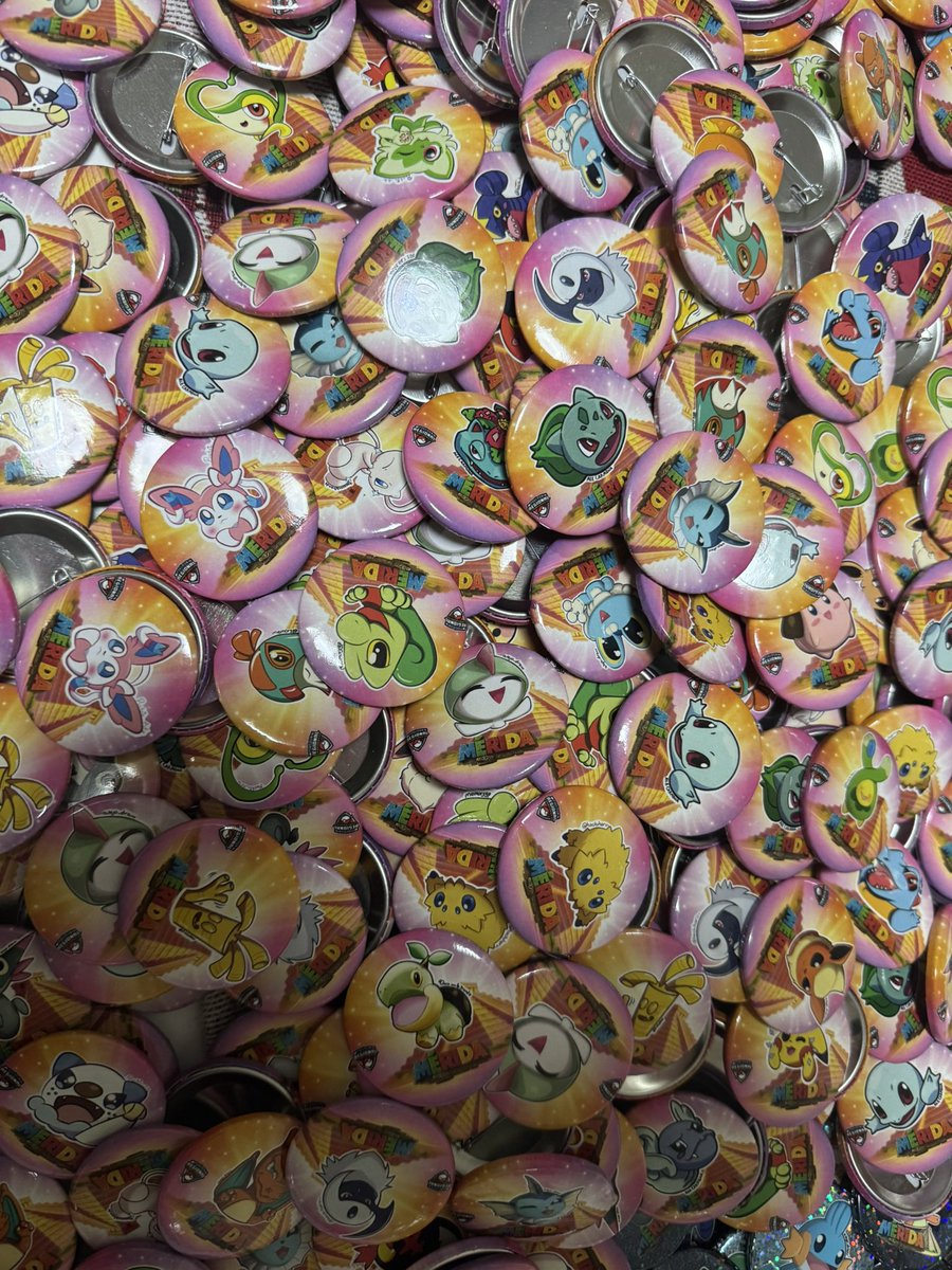 Este fin de semana  harán su primera aparición los pokepines , estos fueron ilustrados por distintos artistas de LATAM 

Un agradecimiento a :

Alejo_draw ( Instagram )
Puchin! <a href="/0w0Cyan/">Puchin!</a>  
Baca_conbgrande (Instagram )
Hachiharu ( Instagram )
Memorygpixel ( Instagram )
Monicutte