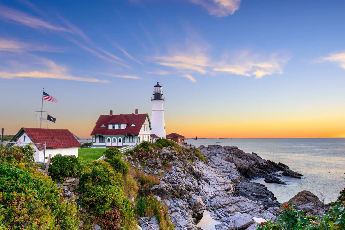 Explore Maine your way with Maine Day Trips &amp; Tours. From coastal lighthouses to lobster lunches, private guided tours are personalized to your pace and interests. Let us plan the details so you can enjoy incredible sights, stories, and flavors — one unforgettable day at a time.