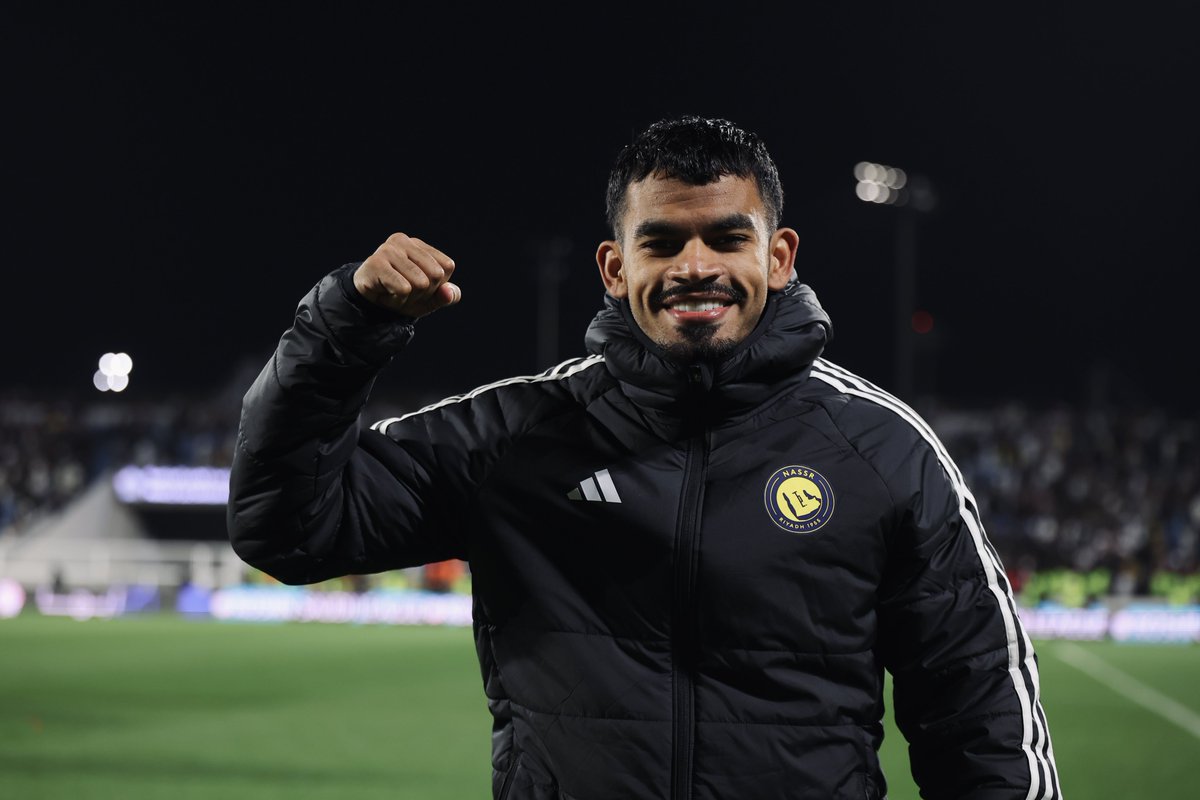 AlNassrFC's tweet image. ثلاث نقـاط .. حُقّقت من أبها 💛