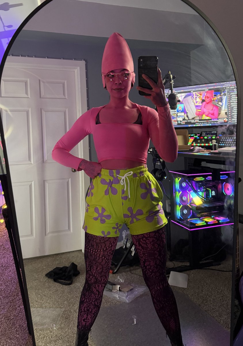 AileenSenpai 🦋✨ tweet media