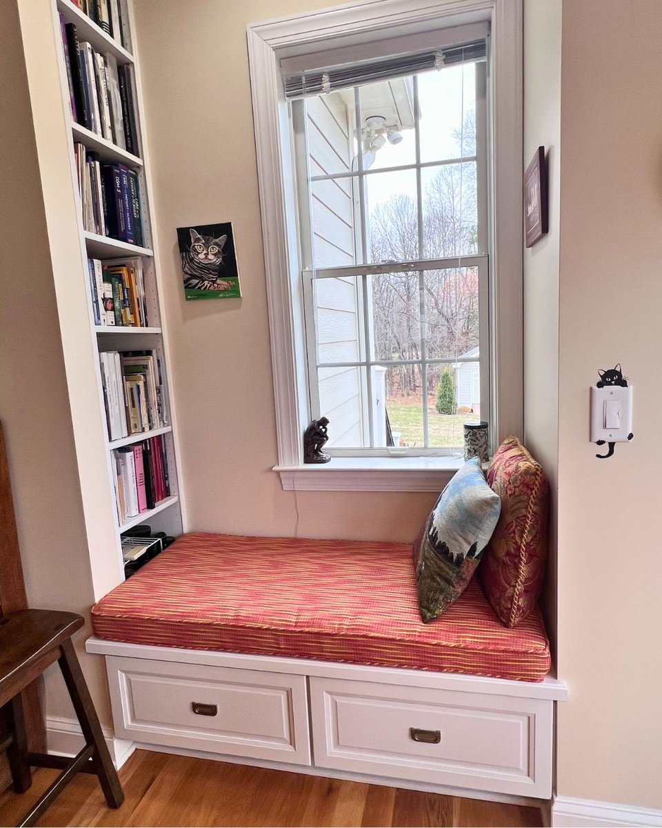 cushionsource's tweet photo. Pauline H. of Hillsborough, NC chose #Covington SPF Reggae Stripe Sunset fabric for her custom #booknook bench cushion. https://t.co/eV7ra6OWN1