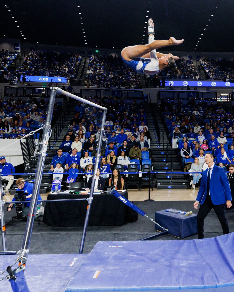 NCAA_Gymnastics's tweet photo. #NCAAGYM Top Shots of the Week: A Thread 🪡📸🤸‍♀️ https://t.co/3UXYxVddLP