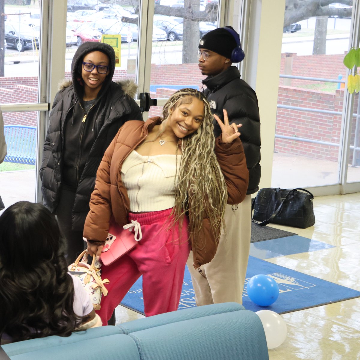 TSUCollegeofAG's tweet photo. Welcome back, Human Sciences! 🐅 Students kicked off the semester in Humphries Hall with snacks, hot chocolate, line dancing, and Dean’s Scholars certificate photos. Faculty members were on hand to greet students, share congratulations, and pose for photos. #TSU #HumanSciences https://t.co/iR0UdQwM3B