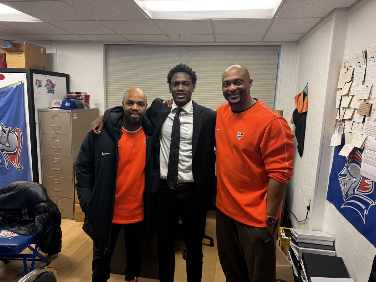 Josh Lindke ⚔️ tweet media