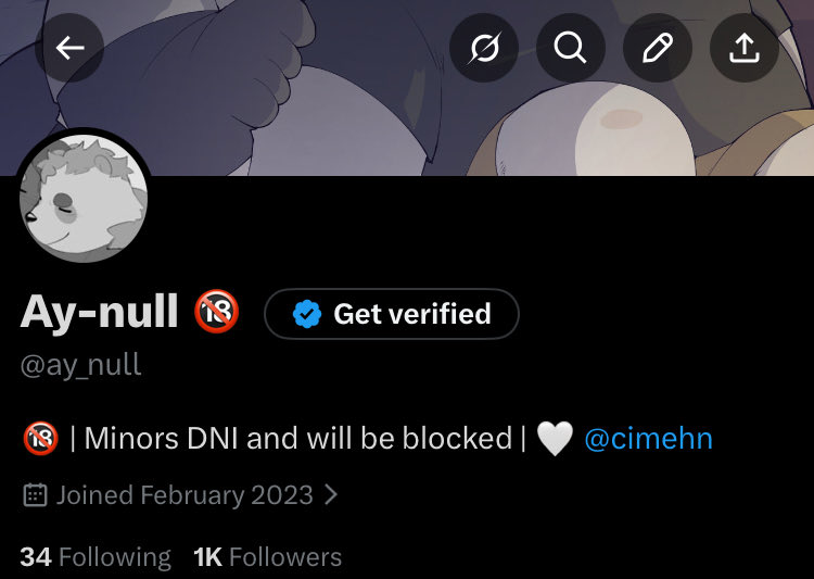 ay_null's tweet image. Uhh wth…?! Thx for 1k 😭 that was like hella fast 😭😭😭