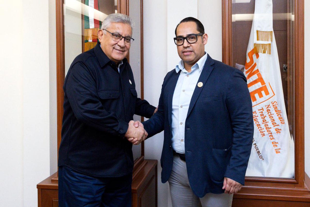 El #SNTE da continuidad a la solución de demandas de los trabajadores de la educación en Baja California. El Srio. Gral. del Sindicato, Mtro. Alfonso Cepeda, y el líder de la #Sección2, Prof. Juan Enrique Villanueva, analizaron las acciones para agilizar las respuestas