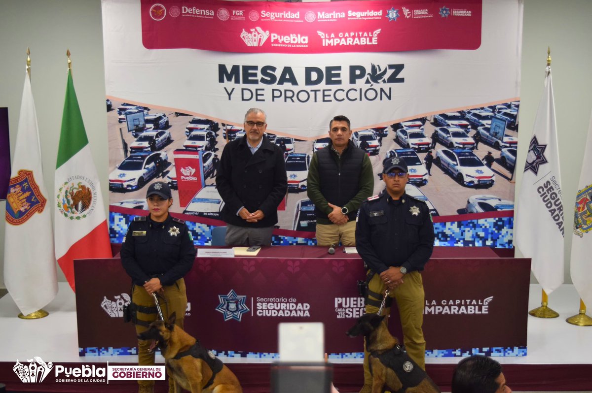 En rueda de prensa en la <a href="/SSC_Pue/">SSC Puebla</a>, el secretario General de Gobierno, <a href="/FrancoR01/">Franco Rodríguez</a> presentó una carta compromiso que el <a href="/PueblaAyto/">Puebla Gobierno de la Ciudad</a> formalizó con cuadrillas de “huehues”, para preservar el orden público y la paz social durante la temporada de carnaval de este 2026.

Destacó que