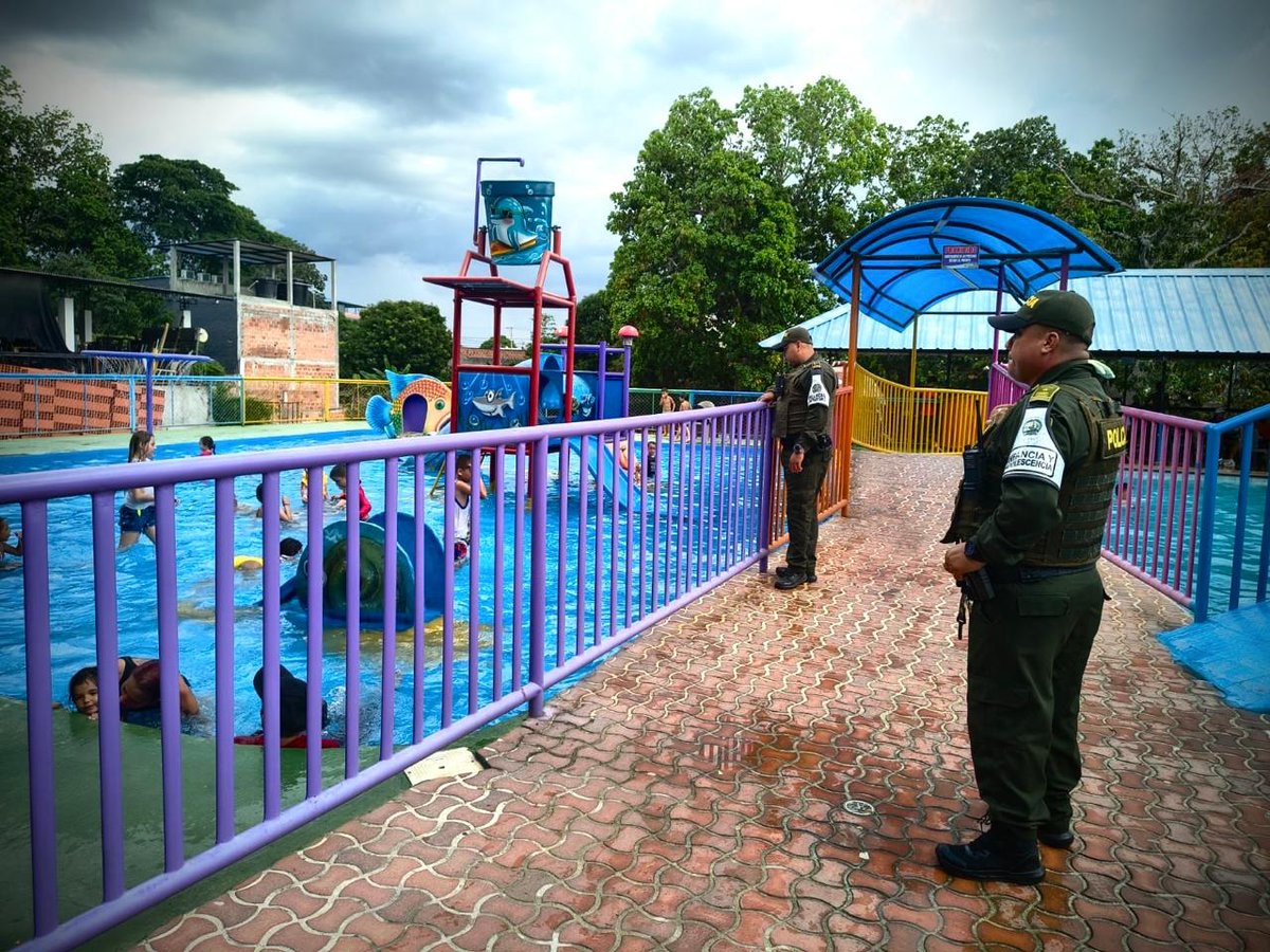ProteccionPonal's tweet photo. #Aguachica | Desarrollamos actividades de prevención y sensibilización para proteger la vida e integridad en piscinas, promoviendo entornos seguros y responsables.

Realizamos jornadas pedagógicas dirigidas a padres, cuidadores y administradores. https://t.co/lGwCLSzTzf