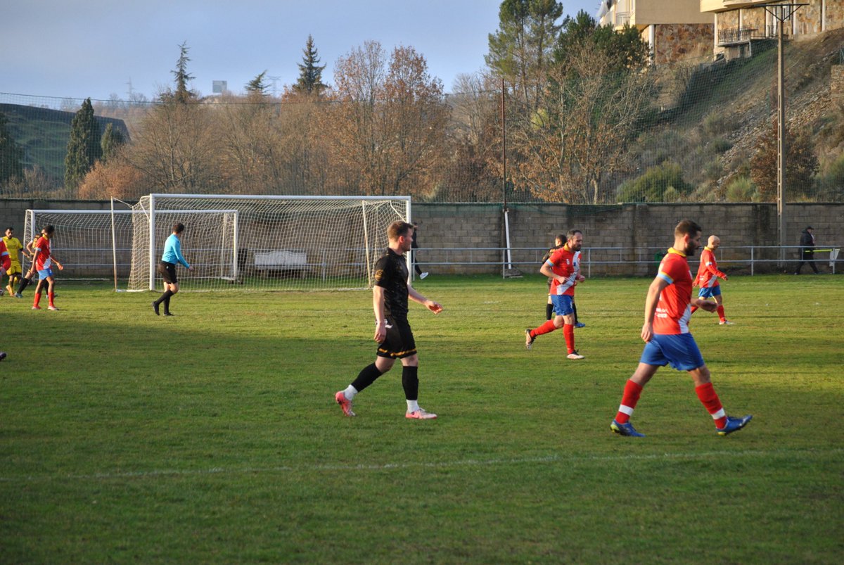 AT_Sanabria's tweet photo. ¡¡¡ÁNIMO DENIS!!!
Nuestro delantero, Pichichi del equipo y segundo máximo goleador de Primera división Provincial, estará un tiempo de baja.
Las pruebas medicas realizadas indican que sufre rotura del ligamento cruzado anterior.
¡TE ESPERAMOS PRONTO!
#VamosDenis
🐺🐺🐺🐺
💛🖤💛🖤 https://t.co/BI8KwhZZTh