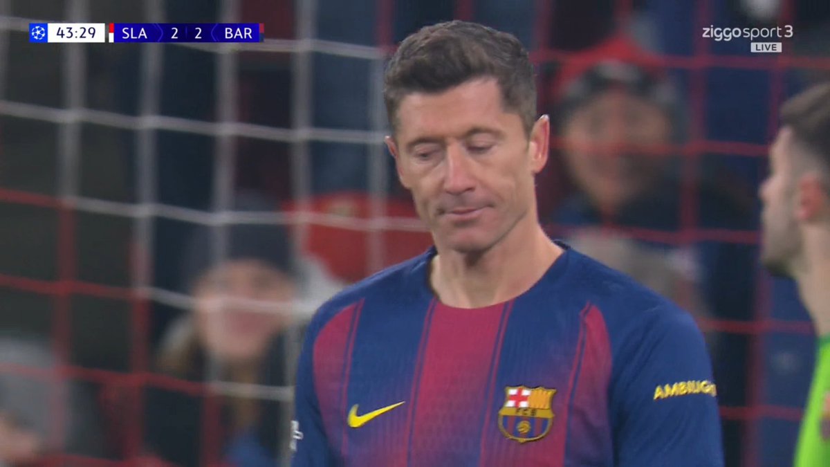 WHAT???
OWNGOAL FROM LEWANDOWNSKI
SLAVIA 2 - 2 BARCELONA